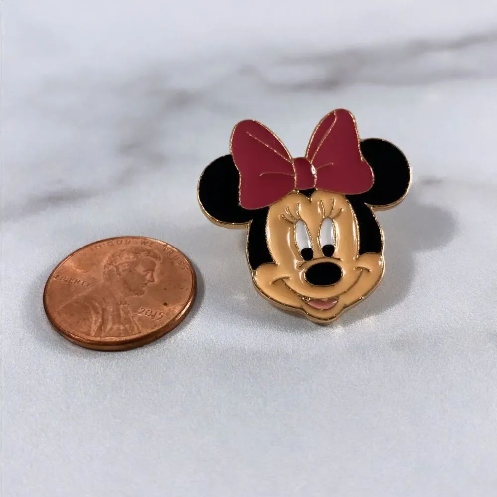 Minnie Mouse Enamel Pin/Brooch - Picture 2 of 3